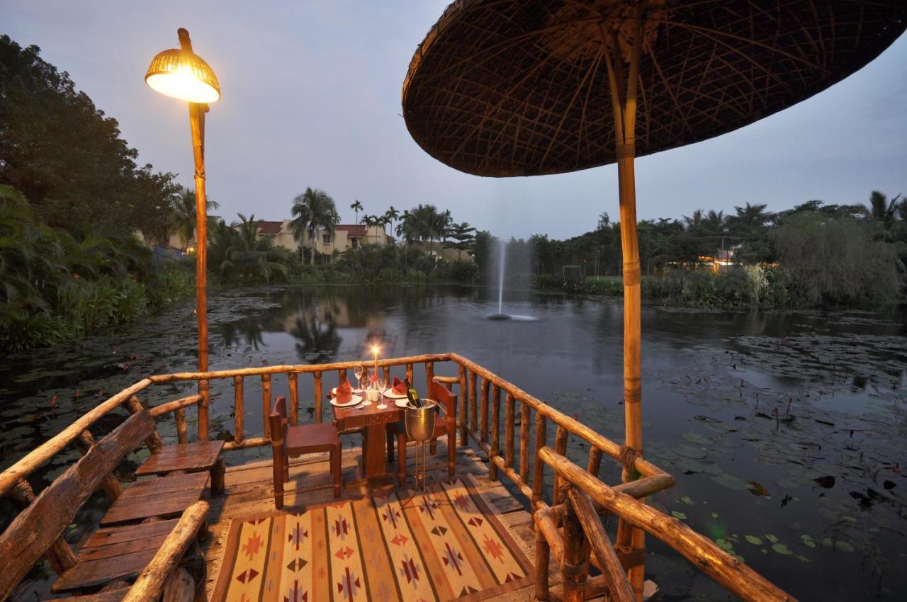 Vedic Village Spa Resort Calcutta Eksteriør billede