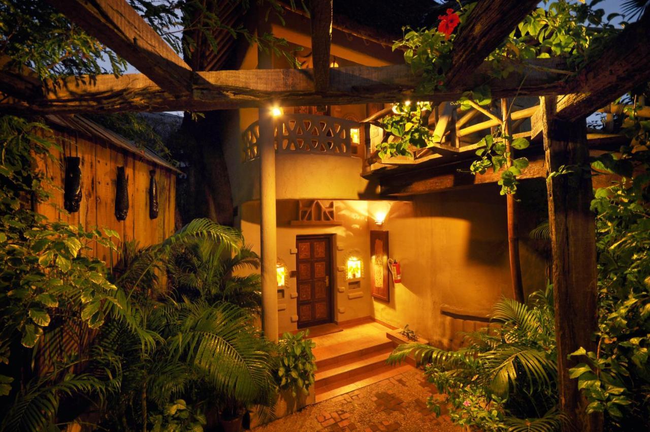 Vedic Village Spa Resort Calcutta Eksteriør billede
