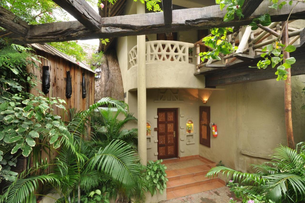 Vedic Village Spa Resort Calcutta Eksteriør billede